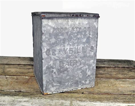 roberts metal milk box|Vintage Galvanized Roberts Milk Box Antique Dairy  .